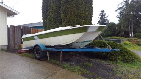 18 tri-hull boat on trailer (Coos Bay OR) - Free-Boat.com