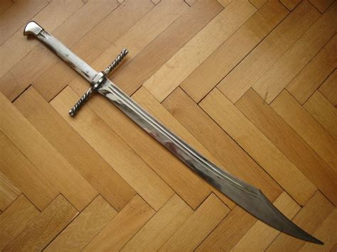 104 best Swords:Curved images on Pinterest | Swords, Fantasy weapons ...