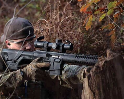 Best AR-15 Scopes For A Precision Shot (2021 Review) - Tactical Huntr