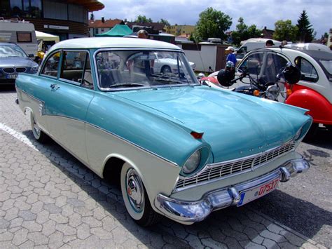 File:Ford Taunus 17M deLuxe 1.JPG - Wikimedia Commons