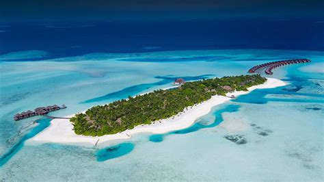 Island Paradise: Anantara Resort in the Maldives