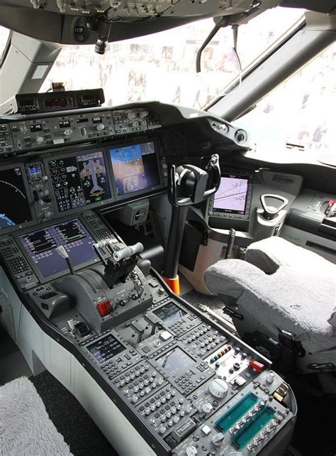 Aerospace and Engineering: Boeing 767 Cockpit