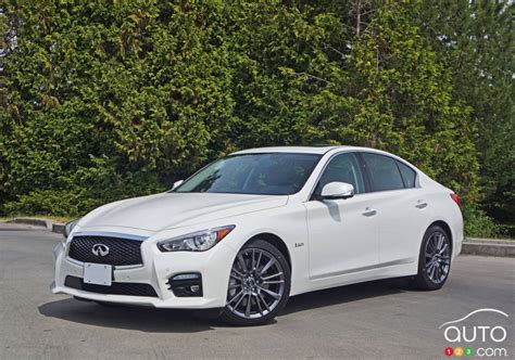 2016 Infiniti Q50 Red Sport 400 AWD Road Test | Car Reviews | Auto123