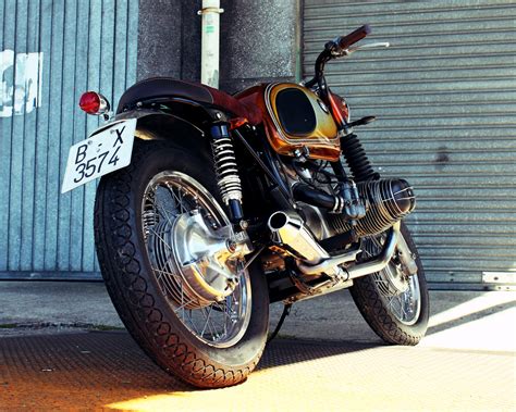 Hell Kustom : BMW R60/5 By Tarmac Custom Motorcycles