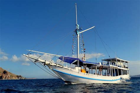 9 affordable Indonesian Raja Ampat liveaboards: Budget Raja Ampat diving