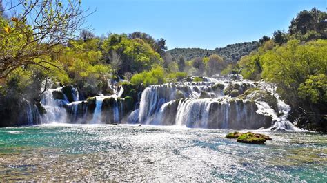 Krka Waterfalls in Krka National Park, Croatia, Nacionalni park Krka ...