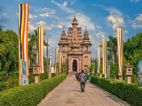 The Sarnath Temple Complex Near Varanasi, India. Editorial Stock Image ...