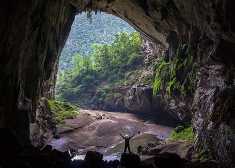 World's Largest Cave Hang Son Doong In Vietnam - Mirror Online