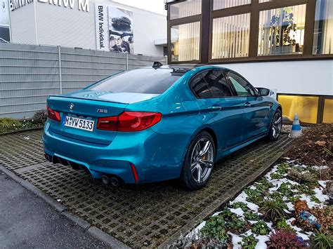 These colors should be available on the F90 BMW M5 to begin with