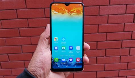 Samsung Galaxy M10 Review: Will it be able to make its presence felt?