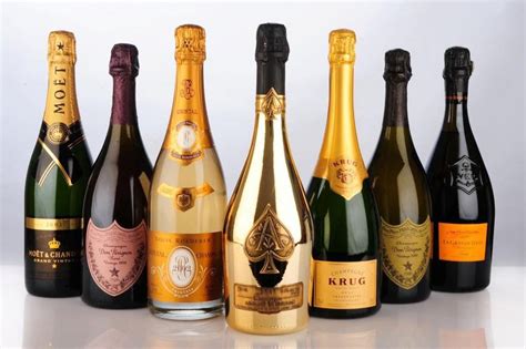 Champagne (Taste, Best Bottles, Prices 2021)