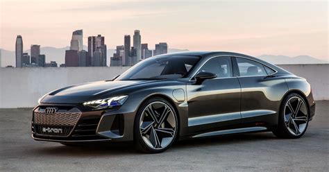 Audi's E-tron GT Brings Battery Power to a Speedy, Svelte Sedan | WIRED