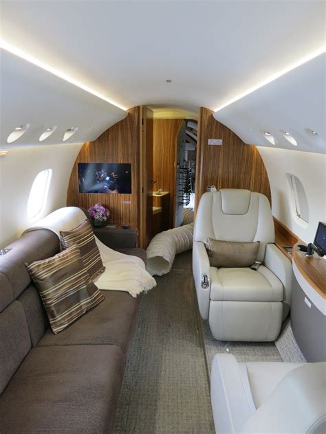 File:Embraer Legacy 650 Interior Aft Cabin.JPG