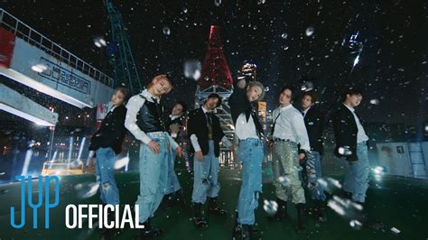 Stray Kids Kembali Dengan Epik Dalam MV “S-Class” Yang Eksplosif