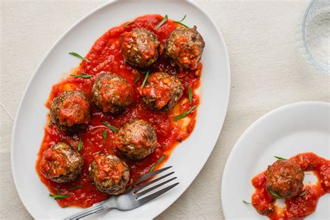 Easy Homemade Meatballs Recipe