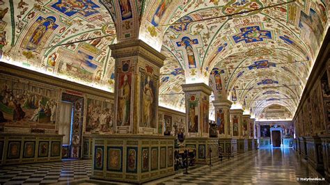 Pictures of the Vatican Museums, Rome - Italy - ItalyGuides.it