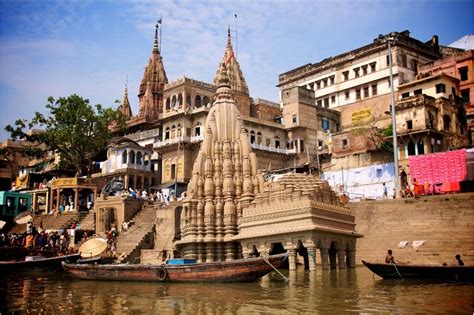 DN Darshan: Kashi Vishvanath Temple, Varanasi - Dynamite News