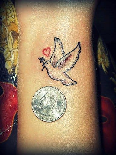 45+ Mind-Blowing Cute & Lovely DOVE TATTOOS With Meanings | Dove ...