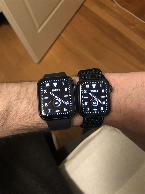 Apple Watch SE 44 & 40 mm. Small wrist , 16 cm. : r/AppleWatch