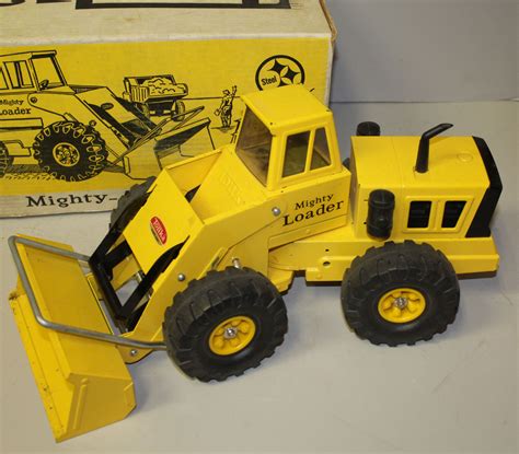 Bargain John's Antiques | Tonka Metal Mighty Loader toy Truck vintage ...