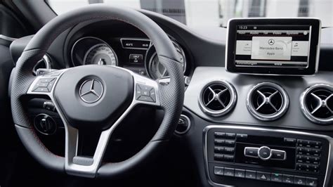 2014 Mercedes GLA 250 - INTERIOR - YouTube