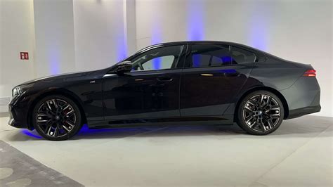 2023 BMW i5 M60: First Look in Black Sapphire - Star Auto News