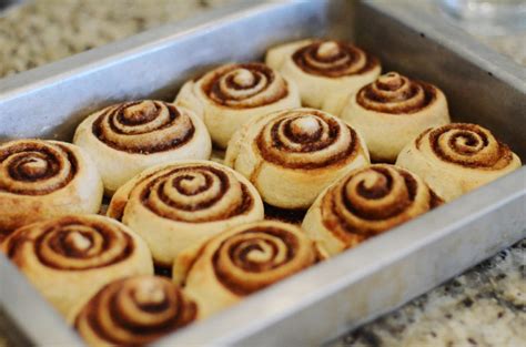 Cinnamon Rolls In Pan | Fast Easy Bread