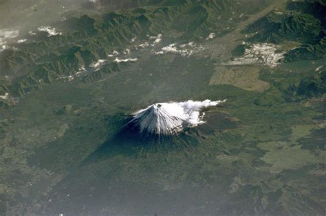 Mt. Fuji from the ISS : r/japan