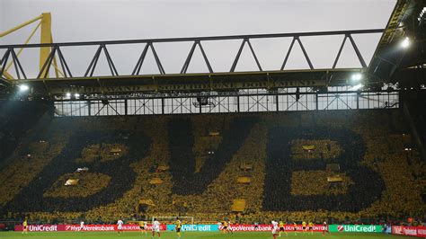 What is tifo in football? Explaining term for fan displays by club ...