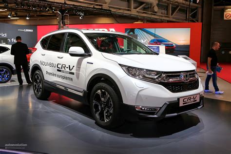 Honda CR-V Hybrid Shows Attractive Fuel Efficiency Numbers in Paris ...