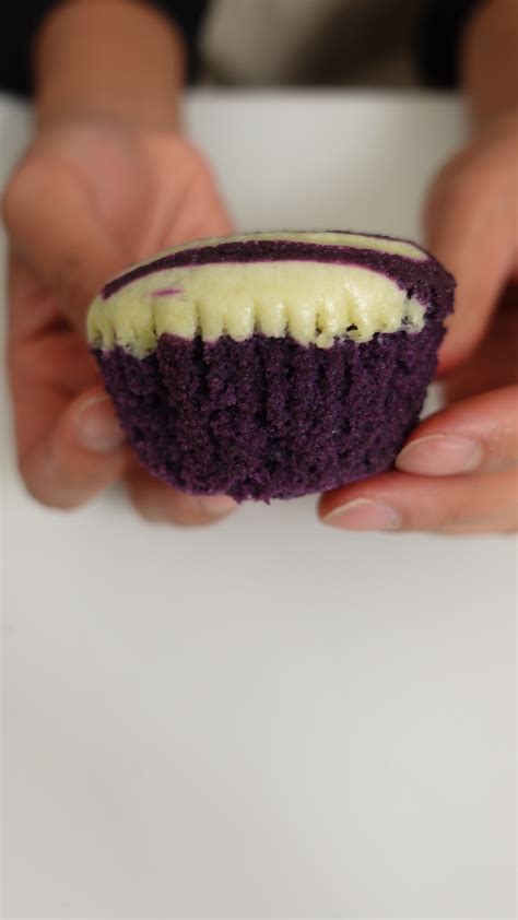 Ube Cream Cheese Cupcakes - Jeanelleats Food and Travel Blog