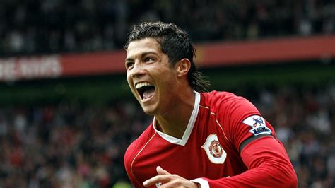 Cristiano Ronaldo, shirt sales record, number seven jersey, Manchester ...