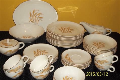 Vintage golden wheat dishes Vintage Flea Market, Flea Market Finds ...