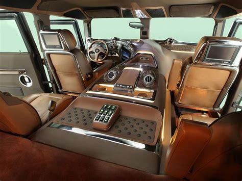 2019 Hummer H2 Interior