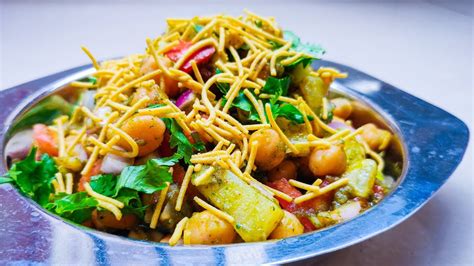 Chole Chaat Recipe | Aloo Chole Chaat Recipe | White Chickpeas Chaat ...