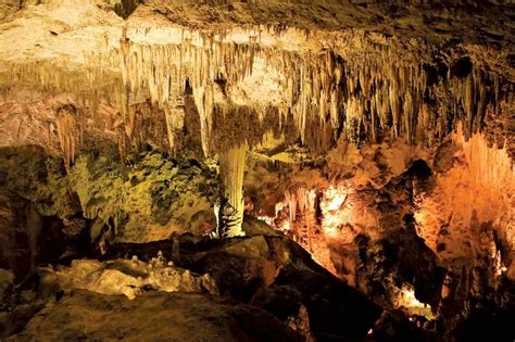 Cave - Karst, Terrain, Distribution | Britannica