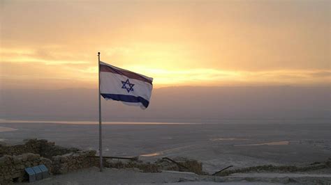 Israel Flag - The Official Symbol of Israel - Israel Travel Secrets