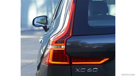 Volvo XC60 | 2018MY T6 Inscription (Color: Pine Grey) | Tail Light