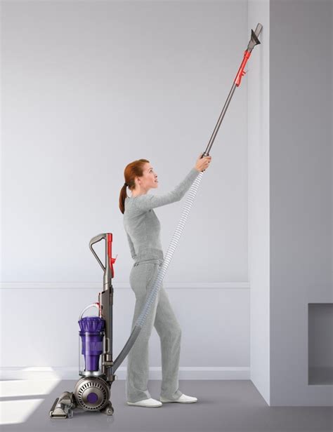 Dyson DC33 Vs DC40 Vs DC41 - How Do they Compare? - HubPages