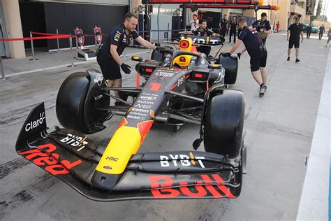 Red Bull F1 Car Engine 2025 - Neil Lambert