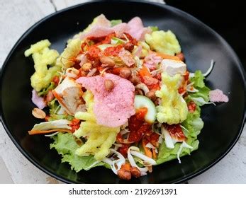 Asinan Sayur Betawi Batavian Vegetable Salad Stock Photo 2192691391 ...