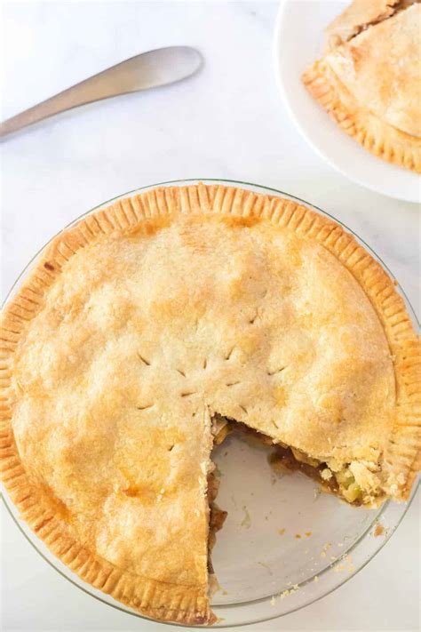 Simple Pie Crust (made with shortening and butter) — Bless this Mess