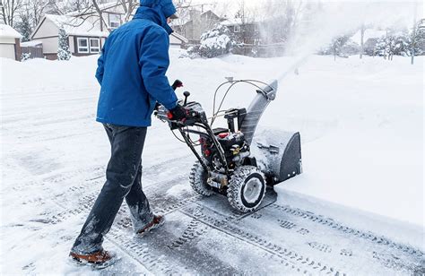 Snow Blowers - 2-Stage Vs 3-Stage - Which One to Choose? | Backyard Bella