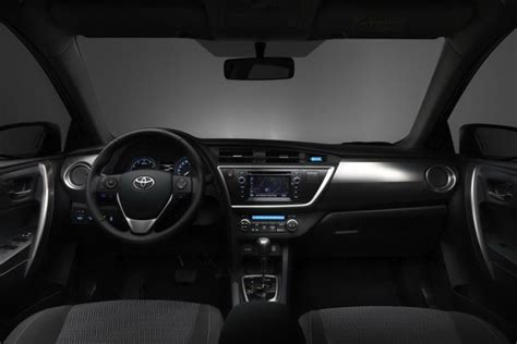 New-Toyota-Auris-interior - Paul Tan's Automotive News