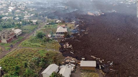 DRC volcano eruption: Tens of thousands trying to escape Goma - CNN