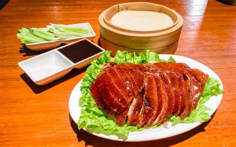 Jingzun Peking Duck Restaurant: Best cheap roast duck in Beijing, China