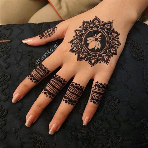 50+ Minimal Mehndi Designs For Your Intimate Wedding | Mehndi designs ...