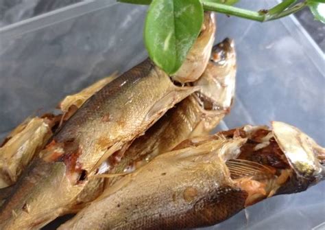 Resep Ikan Bandeng Asap Homemade oleh ika madayanti - Cookpad