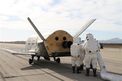 Photos: Secretive X-37B Space Plane's 3rd Mission for the US Air Force ...