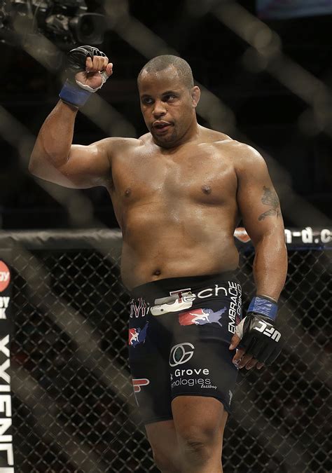 Competition drives UFC light heavyweight champion Daniel Cormier | The ...